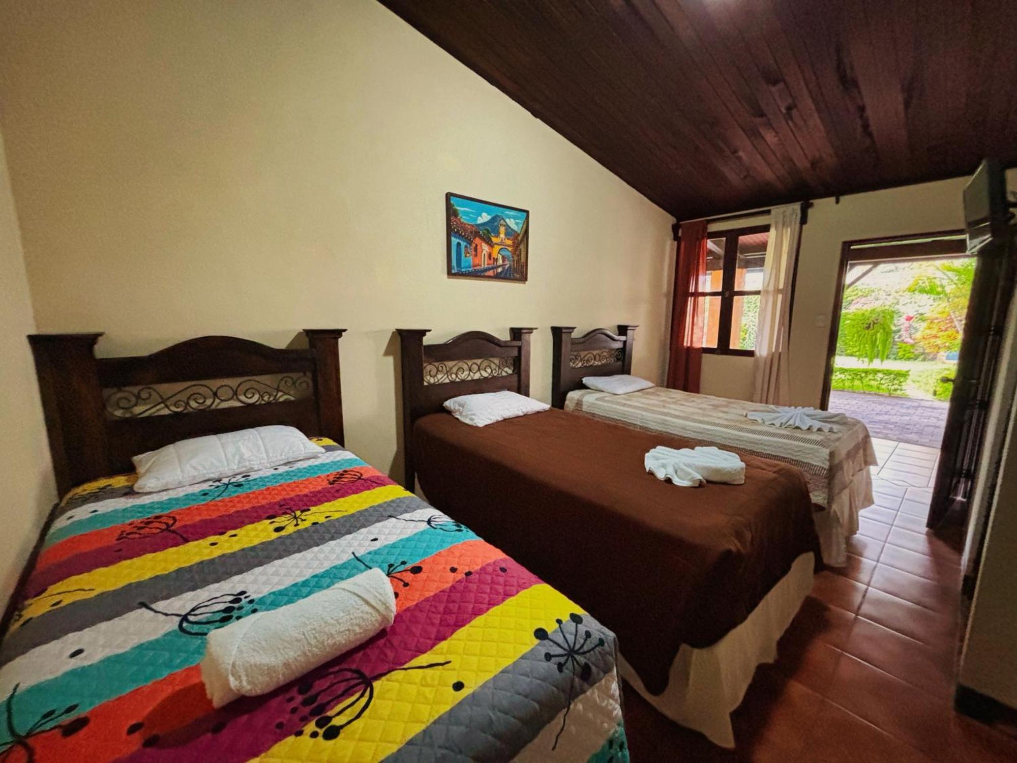 Alana Hotel By Ish Antigua Eksteriør billede